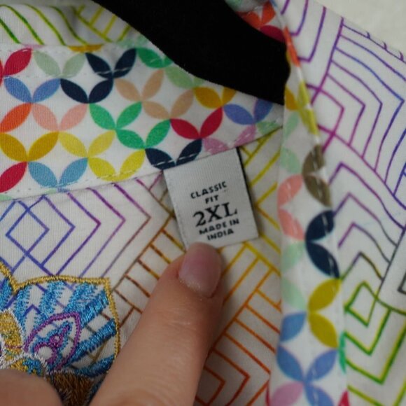 EUC‎ Robert Graham Long Sleeve Multicolor Geometric Print Button Down Size 2xl - Picture 7 of 10
